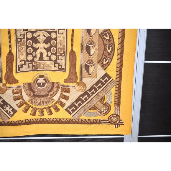 Auth Hermes Pleats Scarf 'Huaca Piru' #74825H15B - Picture 5 of 15
